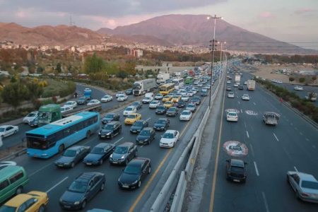 ترافیک سنگین در آزادراه تهران