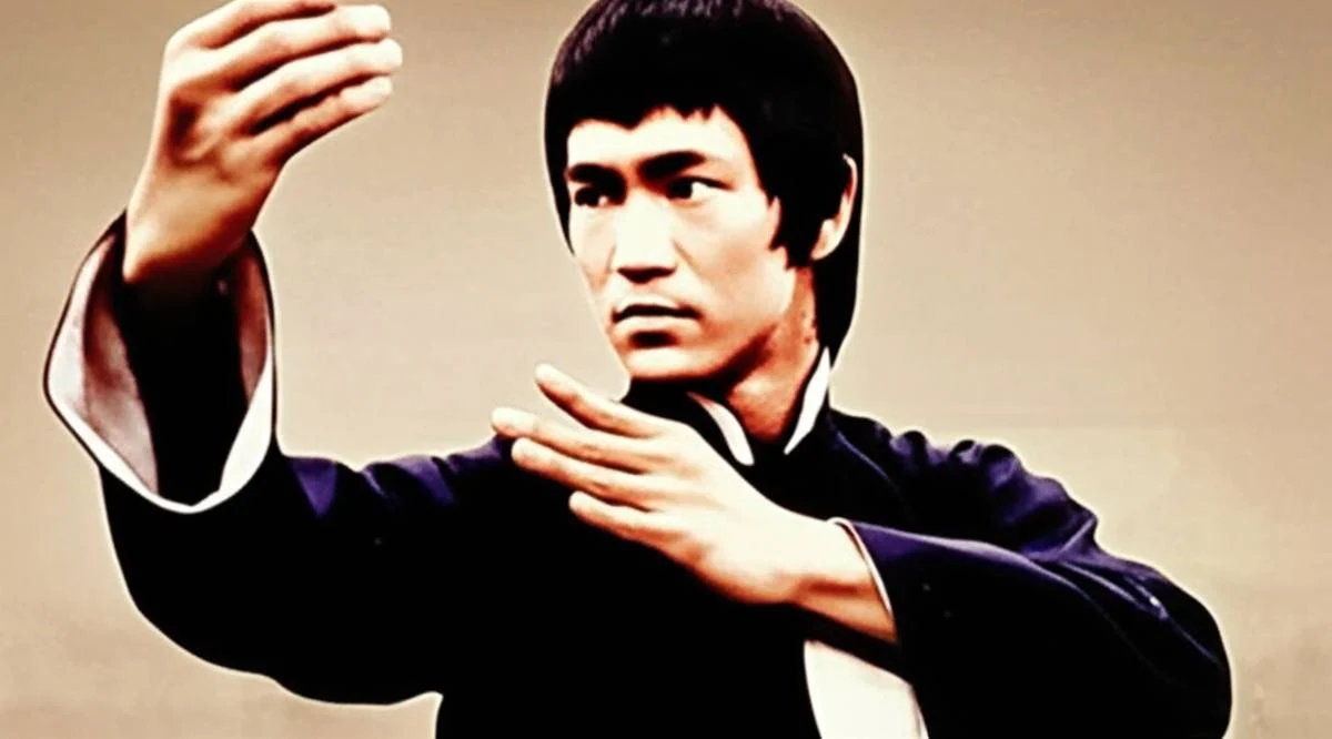 خشم اژدها (Fist of Fury) | معرفی فیلم و هنرنمایی بروس لی