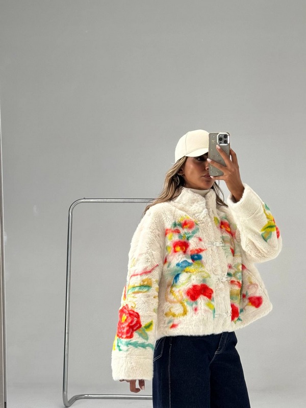 پالتو زنانه زمستانی | جنس عالی، طراحی مدرن و قیمت مناسب